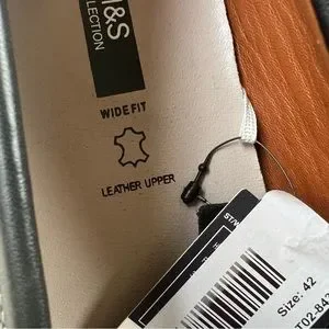 Marks & Spencer NWT Cream & Brown Animal Print Leather Calf Hair Boat Shoes 8W Marks & Spencer | Shoes | Marks Spencer Nwt Cream Brown  main image 2